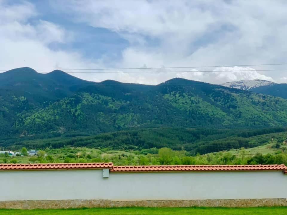 Къщи За Гости “Планински Рай” Mountain Paradise Resilovo Exterior foto