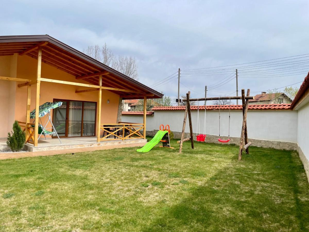 Къщи За Гости “Планински Рай” Mountain Paradise Resilovo Exterior foto